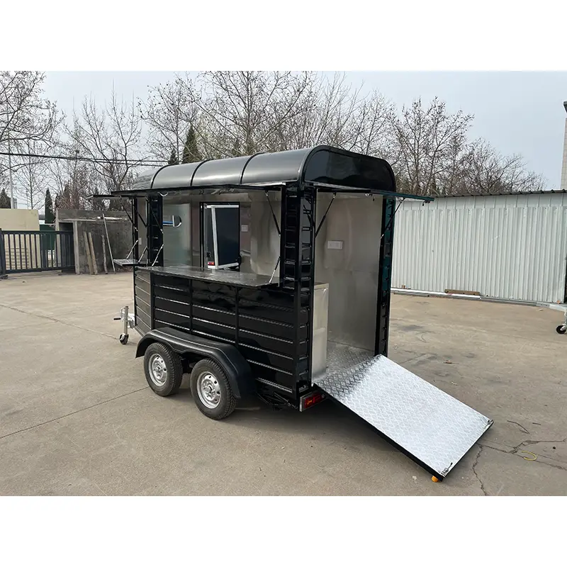 Horse Box Qəhvə və İçki Treyleri
